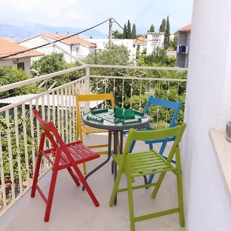 Apartment Anka - 100 M From The *